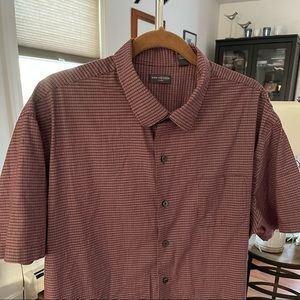-Van Heusen short sleeve button down